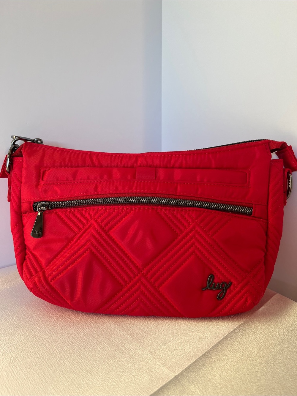 LUG - **NWOT** - Dash Class Crossbody in Poppy Red w/Suit Yourself interior